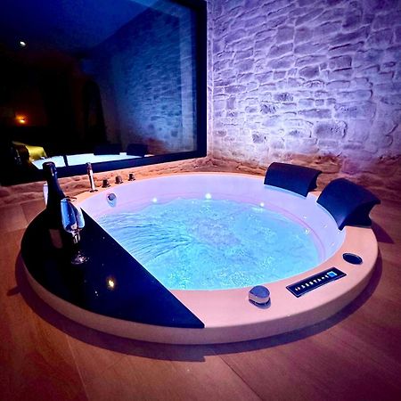 Les Suites Du Payre - Suite Romance Saint-Hilaire-de-Talmont المظهر الخارجي الصورة