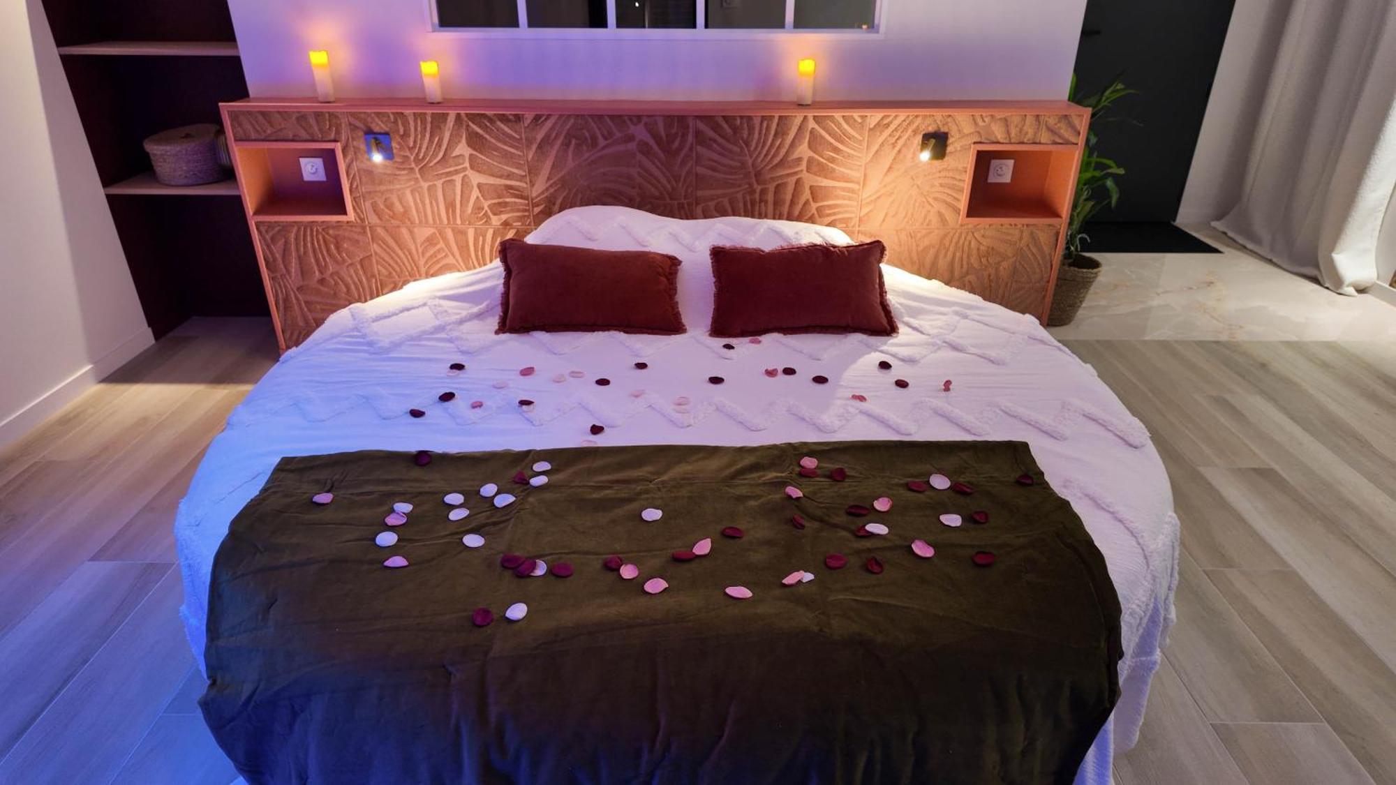 Les Suites Du Payre - Suite Romance Saint-Hilaire-de-Talmont المظهر الخارجي الصورة