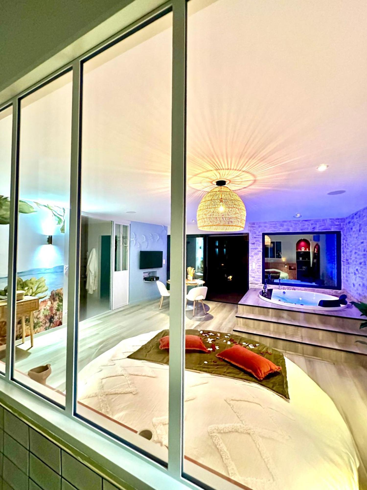 Les Suites Du Payre - Suite Romance Saint-Hilaire-de-Talmont المظهر الخارجي الصورة